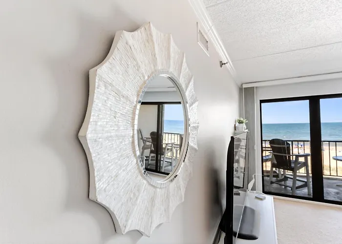 Bright Oceanfront 2br Balcony, King Bed & Parking Holiday home Ocean City