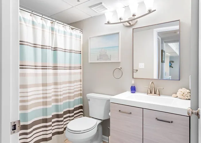 Bright Oceanfront 2br Balcony, King Bed & Parking * Ocean City