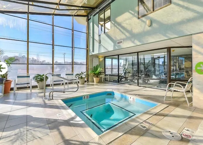 Bright Oceanfront 2br Balcony, King Bed & Parking Holiday home Ocean City
